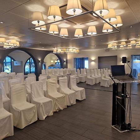 Hotel El Castell Sant Boi de Llobregat Εξωτερικό φωτογραφία