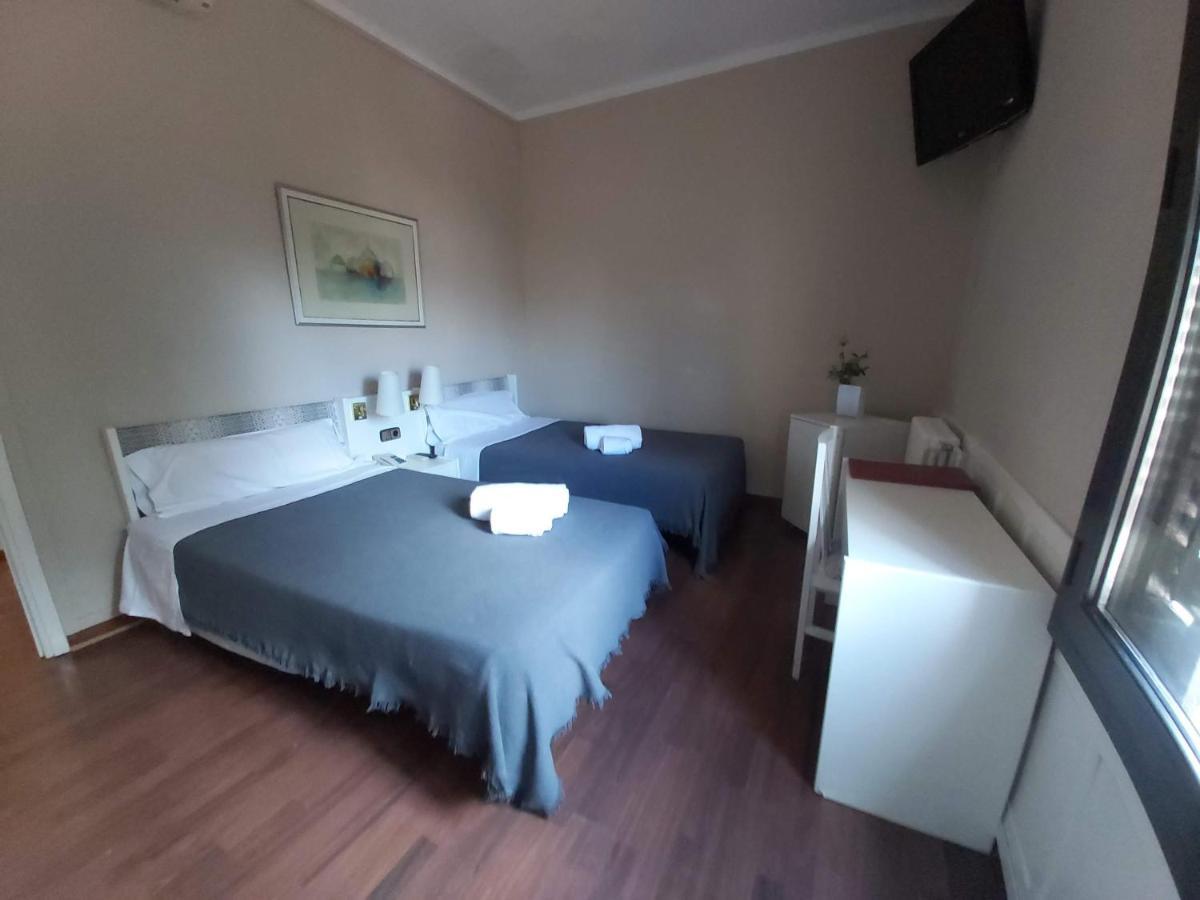 Hotel El Castell Sant Boi de Llobregat Εξωτερικό φωτογραφία