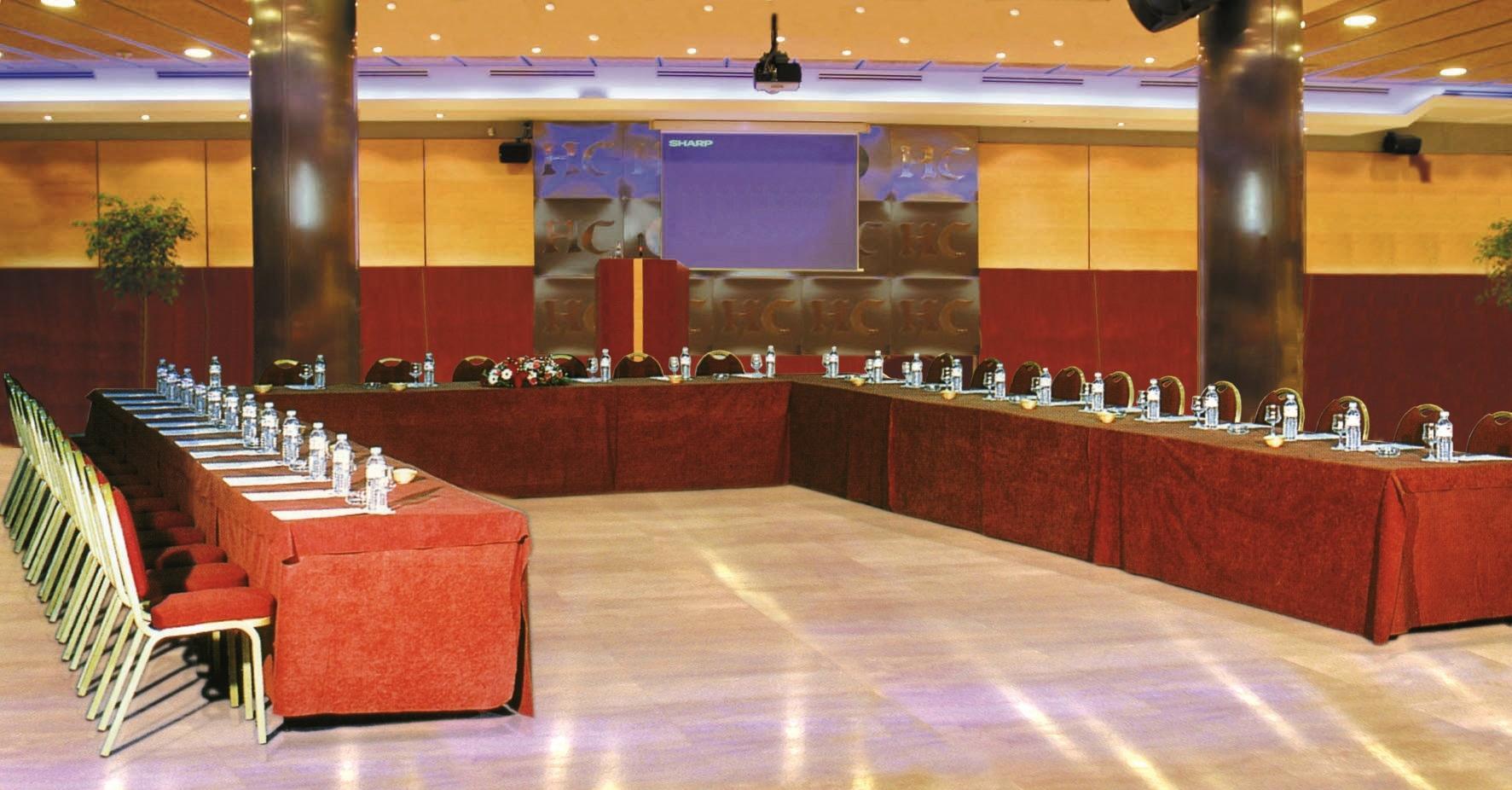 Hotel El Castell Sant Boi de Llobregat Εξωτερικό φωτογραφία
