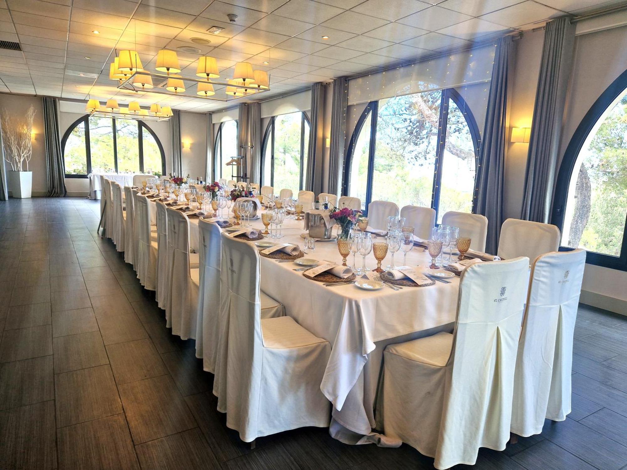 Hotel El Castell Sant Boi de Llobregat Εξωτερικό φωτογραφία
