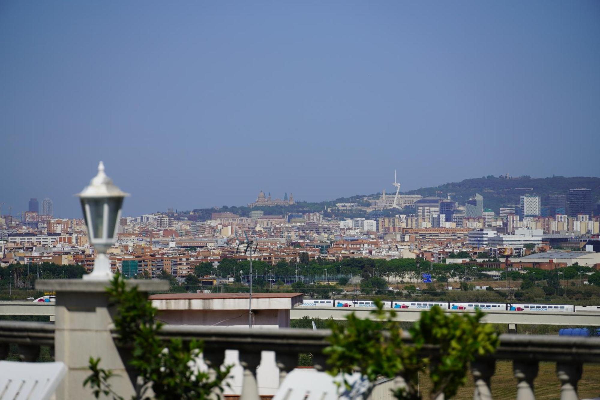 Hotel El Castell Sant Boi de Llobregat Εξωτερικό φωτογραφία