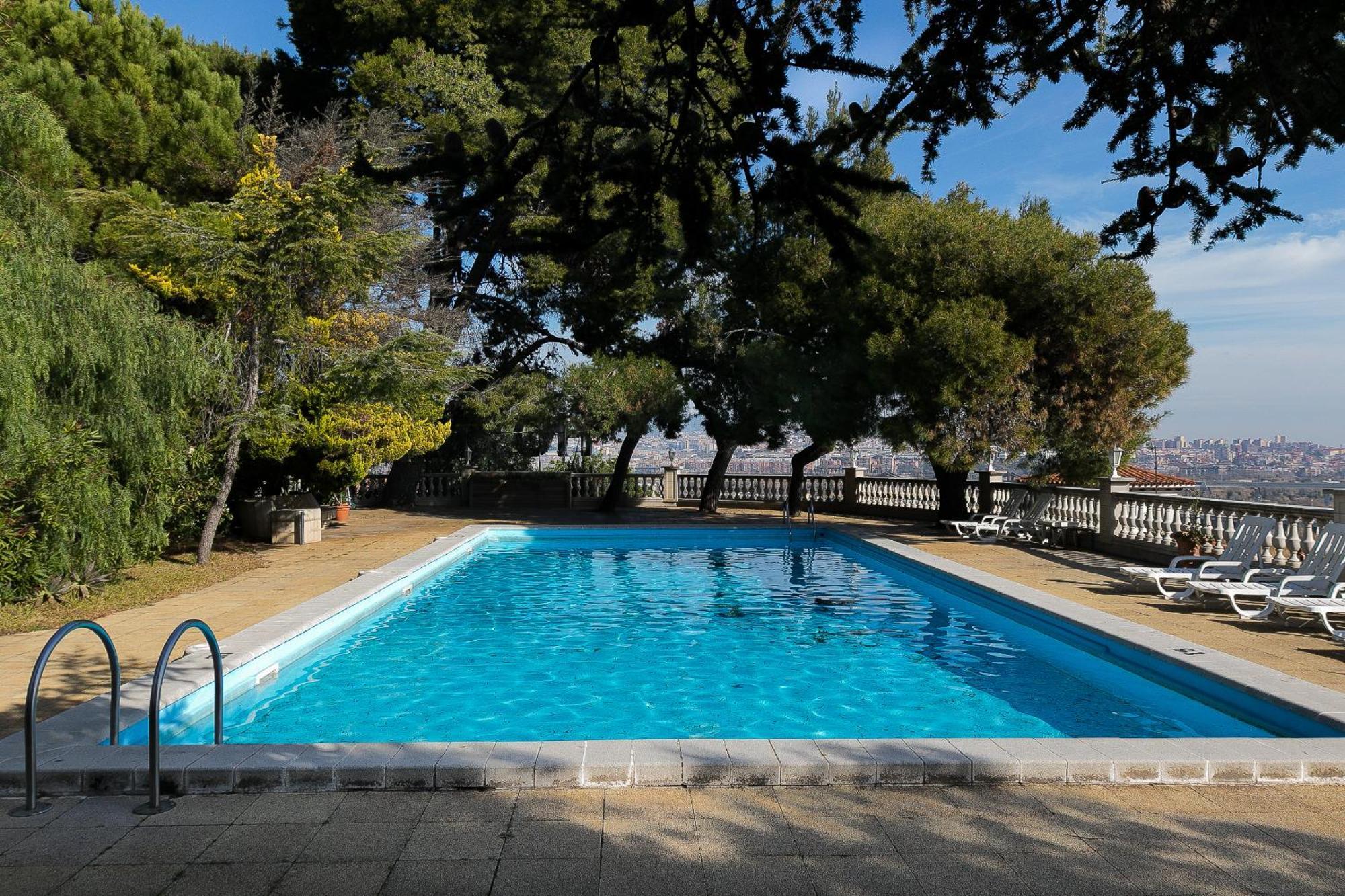 Hotel El Castell Sant Boi de Llobregat Εξωτερικό φωτογραφία